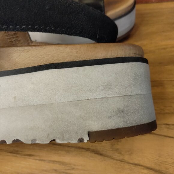 UGG Platform Sandals Womens Size 7 Leather Brown Black White Easy On Sandals - Picture 8 of 8